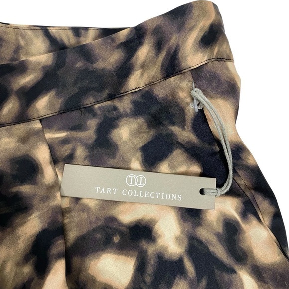 TART Collections Womens Dress Pants Size Medium Wide Leg Pockets Pleated Front - Picture 8 of 12